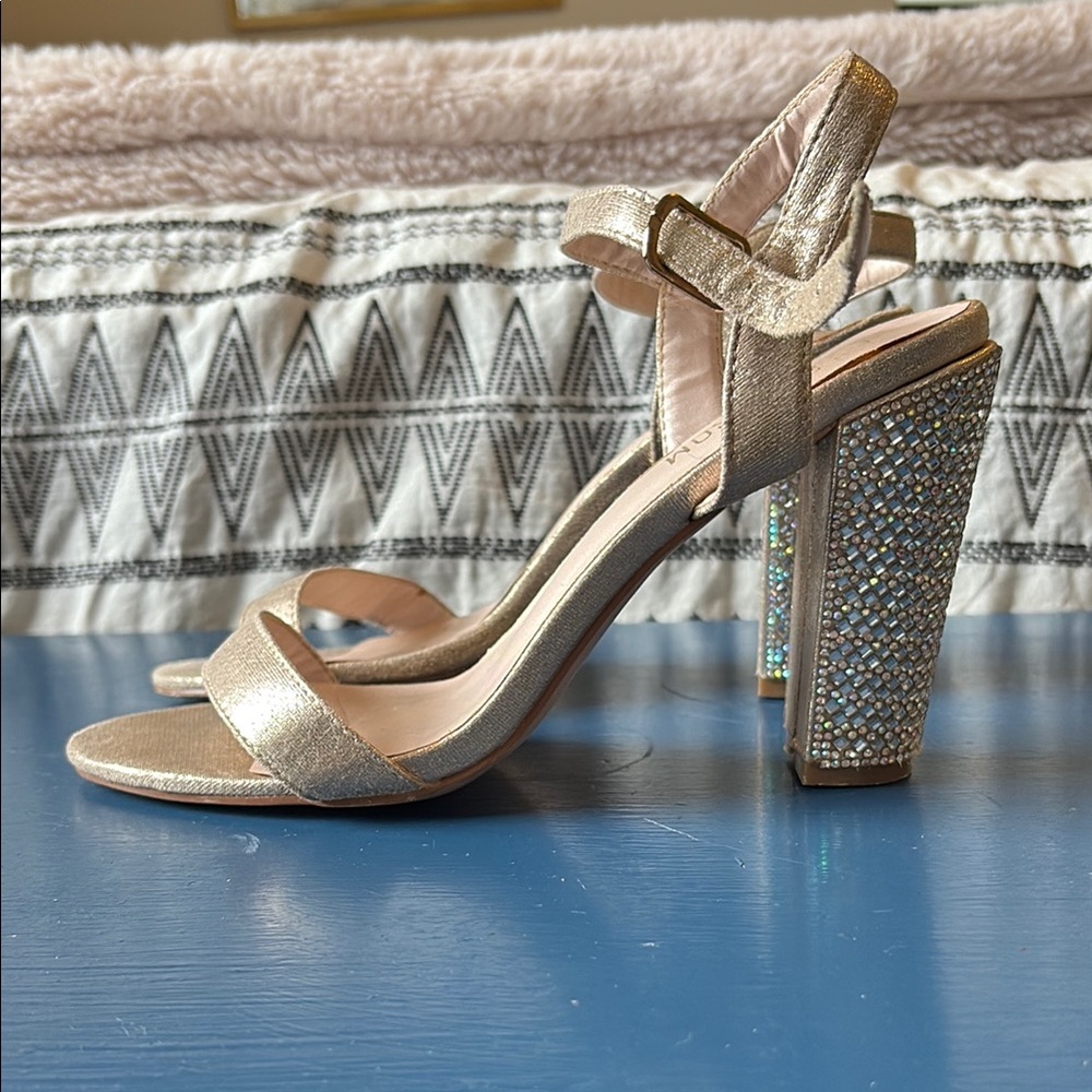 Elegant Silver & Gold High Heels (3.5 in)